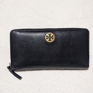 Tory Burch wallet